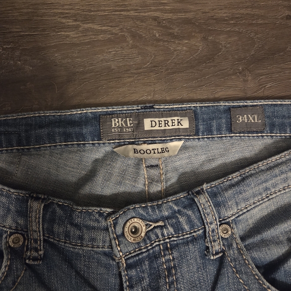 BKE Derek Mens Bootcut Jeans Size 34XL - Picture 2 of 4